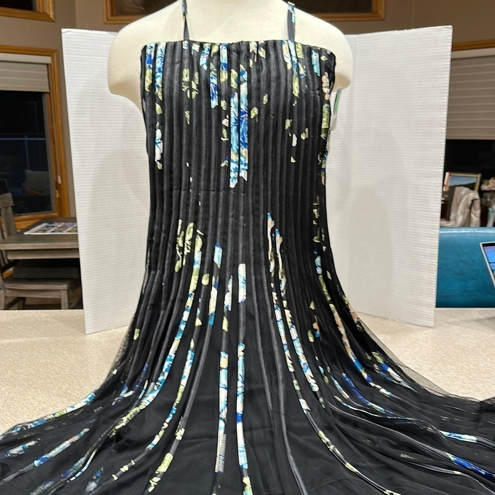 NWT Sandra Darren dinner dress spaghetti straps, size 8